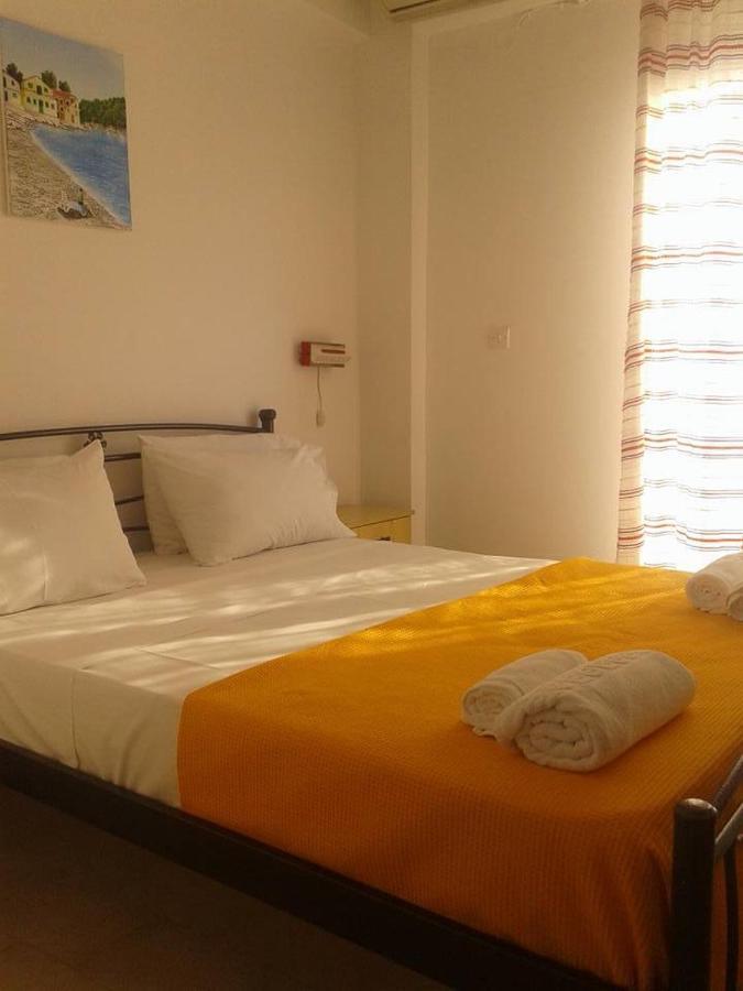 Raymondos Apartments ラッシ エクステリア 写真